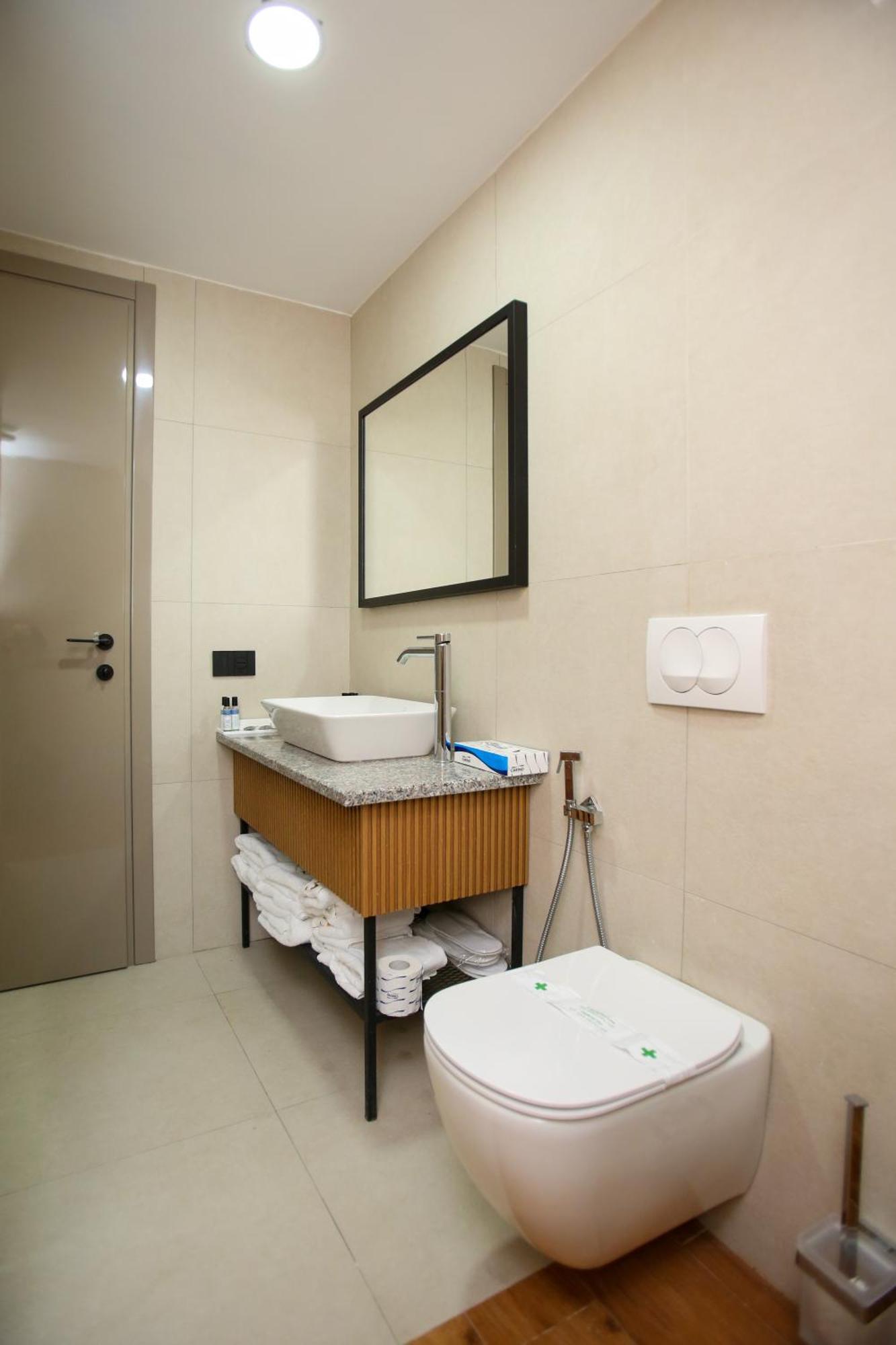 Belvedere Hotel & Spa Vlorë Esterno foto
