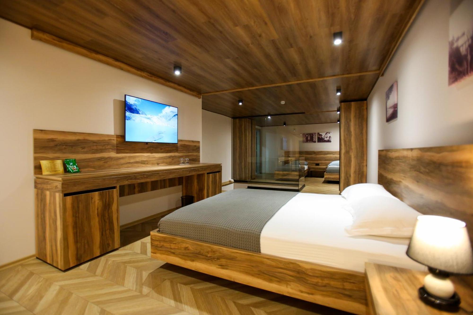 Belvedere Hotel & Spa Vlorë Esterno foto