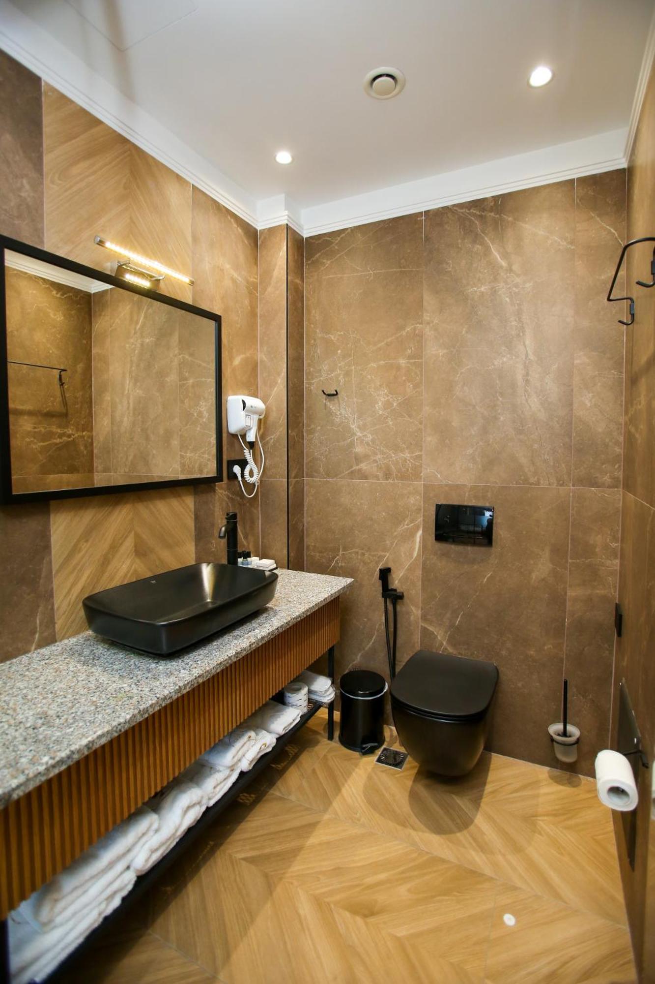 Belvedere Hotel & Spa Vlorë Esterno foto