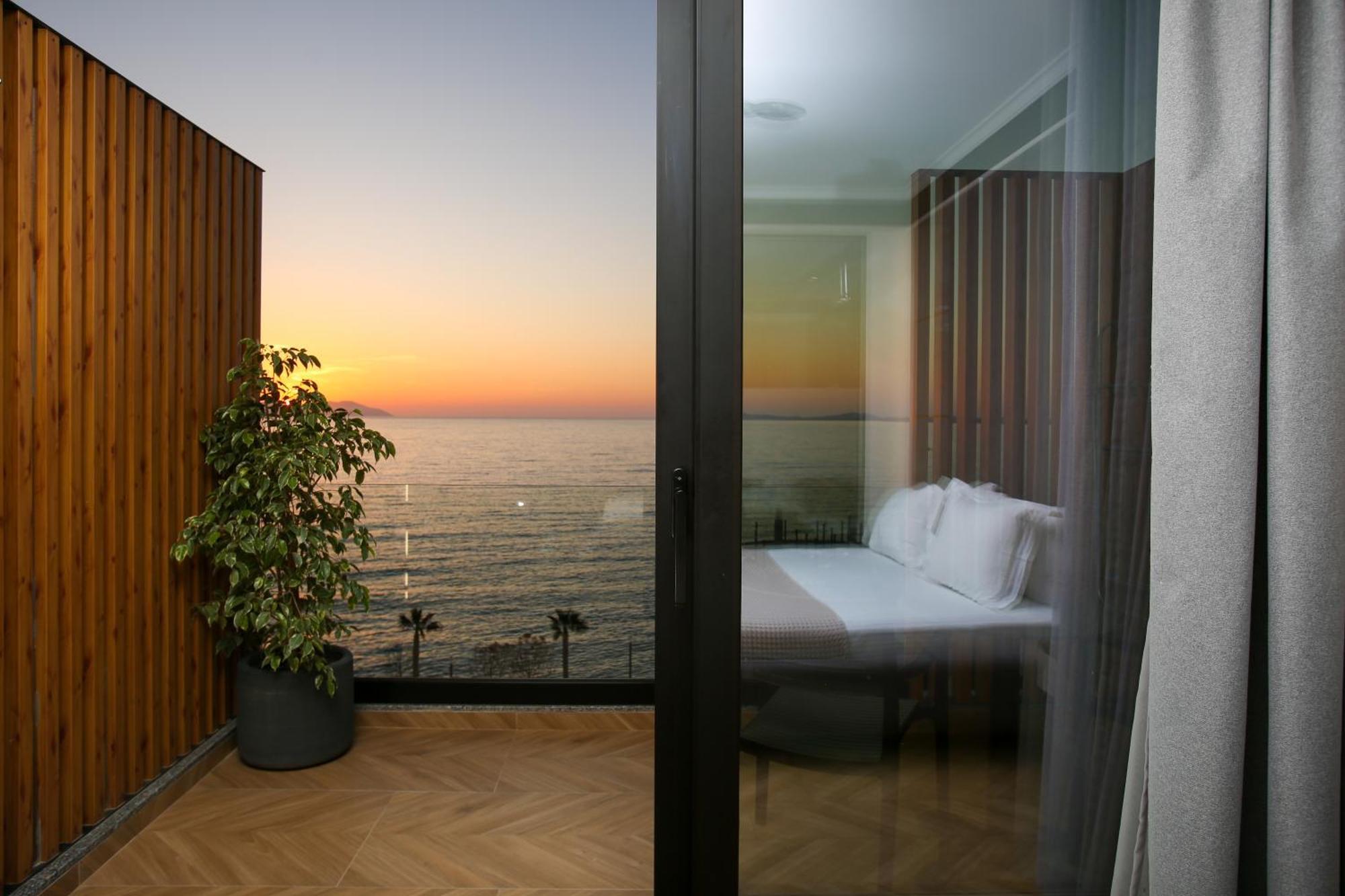 Belvedere Hotel & Spa Vlorë Esterno foto