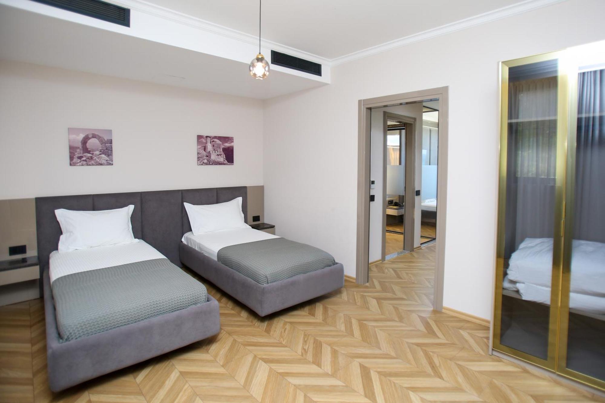Belvedere Hotel & Spa Vlorë Esterno foto