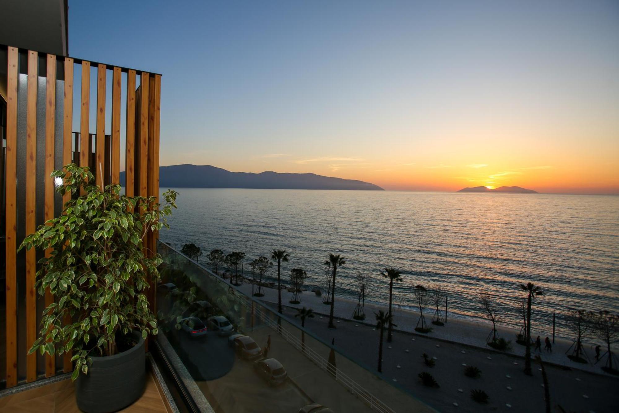 Belvedere Hotel & Spa Vlorë Esterno foto